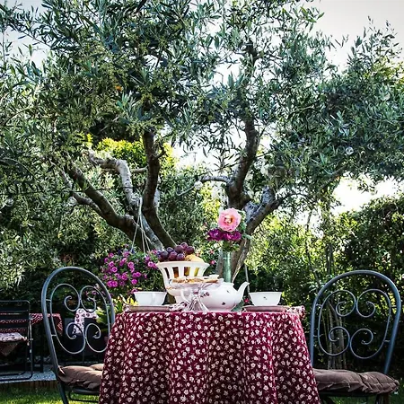 Del Tempo Stretto Couette-café 3*