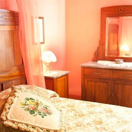 לינה וארוחת בוקר Del Tempo Stretto אלבניה