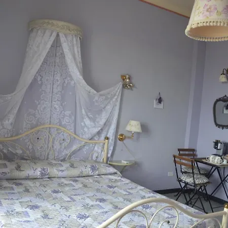 Del Tempo Stretto אלבניה